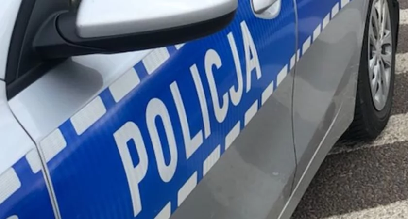 Stracił dowód rejestracyjny za brak badań, a  prawo jazdy za prędkość