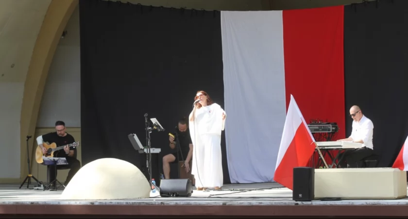 Patriotycznie w muszli koncertowej 