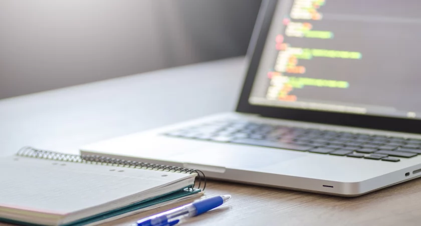 Dlaczego outsourcing usług informatycznych może być korzystny dla Twojej firmy?