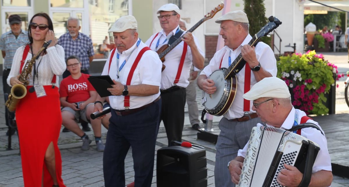 Kapele podwórkowe koncertują w mieście