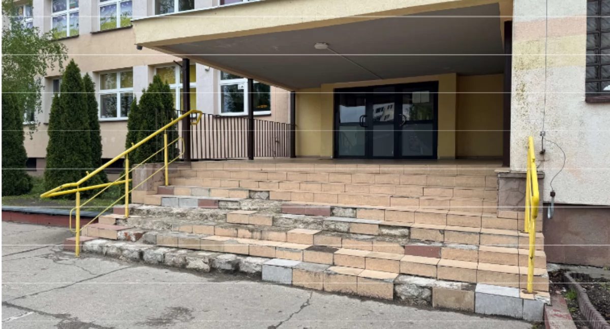 Miasto szuka wykonawcy schodów w SP4