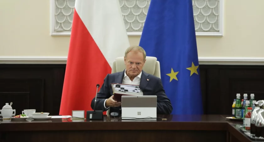 Premier: o 25 mld zł więcej dla samorządów w 2025 r.