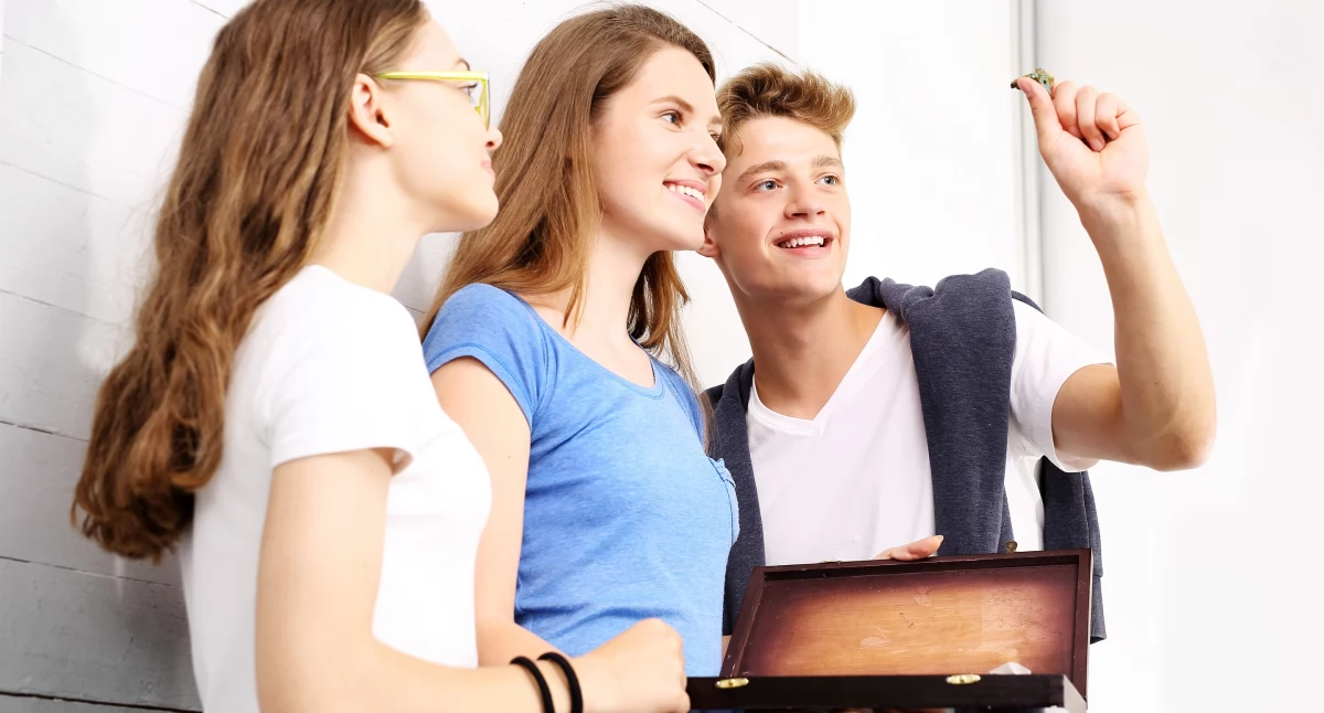 Zdrowie psychiczne i skuteczna nauka – rozpoczynają się zajęcia w bezpłatnym programie mentoringowym Qemetiki dla ósmoklasistów