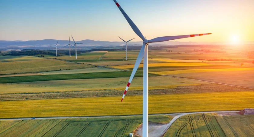 Santander Bank Polska zaprasza na cykl podcastów „Z nową energią o finansach”