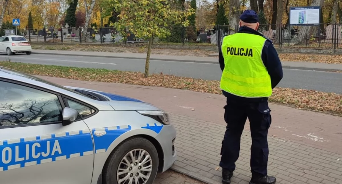 Policjanci powiatu inowrocławskiego prowadzą działania w okresie Wszystkich Świętych