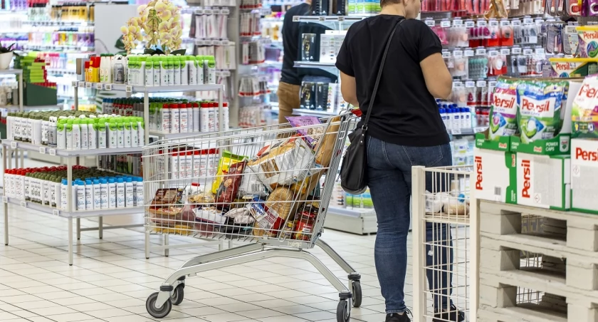 Przed świętami ma być stabilnie. Jednak relacje Europy z Trumpem mogą wkrótce zachwiać cenami w sklepach