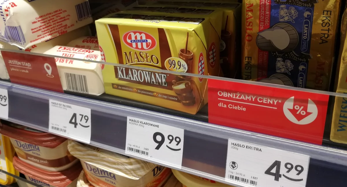 Masło drożeje na potęgę, a sklepy robią coraz mniej promocji. Spadki rdr. są mocno dwucyfrowe