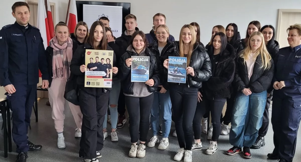 O etyce policjanta i rekrutacji do służby