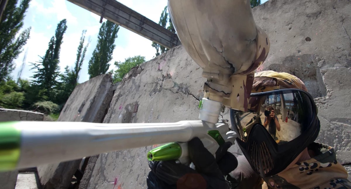 Organizacja imprez plenerowych paintball – jak zrealizować udane wydarzenie?