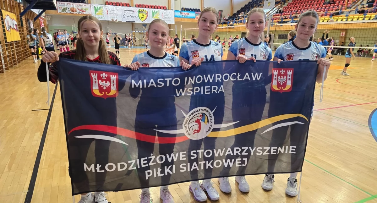 Kolejny dobry występ młodych siatkarek