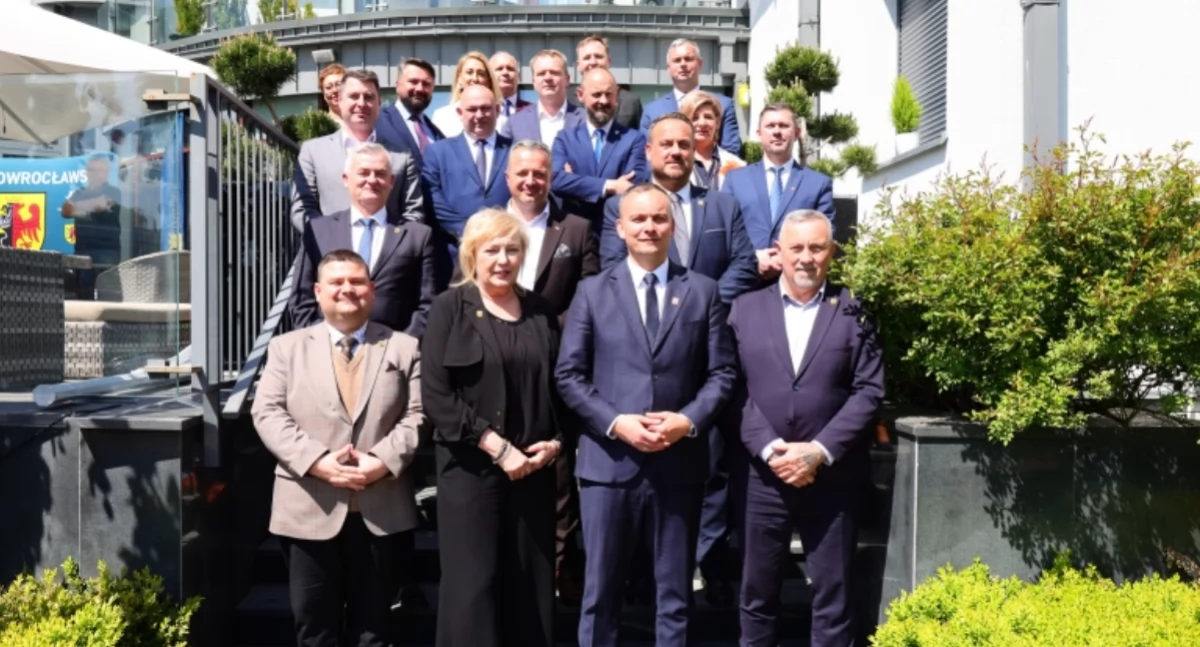 Samorządowcy z Powiatu Inowrocławskiego omawiają pilne problemy społeczne