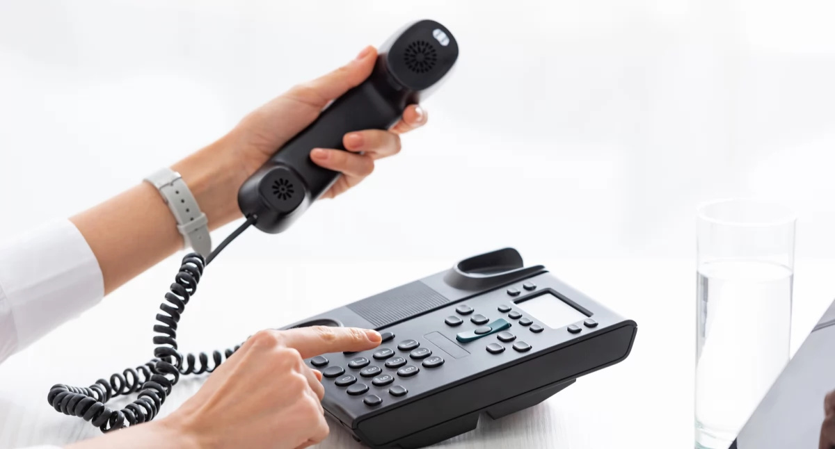 Dzień Telefonów Zaufania dla Dzieci: Bezpieczna Przestrzeń do Rozmowy