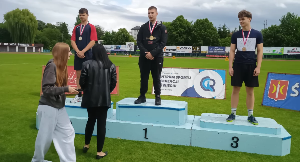 Triumfalny powrót ze Świecia – deszcz medali dla Powiatu Inowrocławskiego!