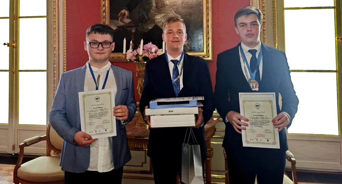 Znawcy wojskowości z Kasprowicza