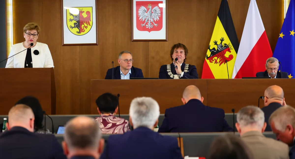 Zarząd Powiatu Inowrocławskiego z wotum zaufania i absolutorium