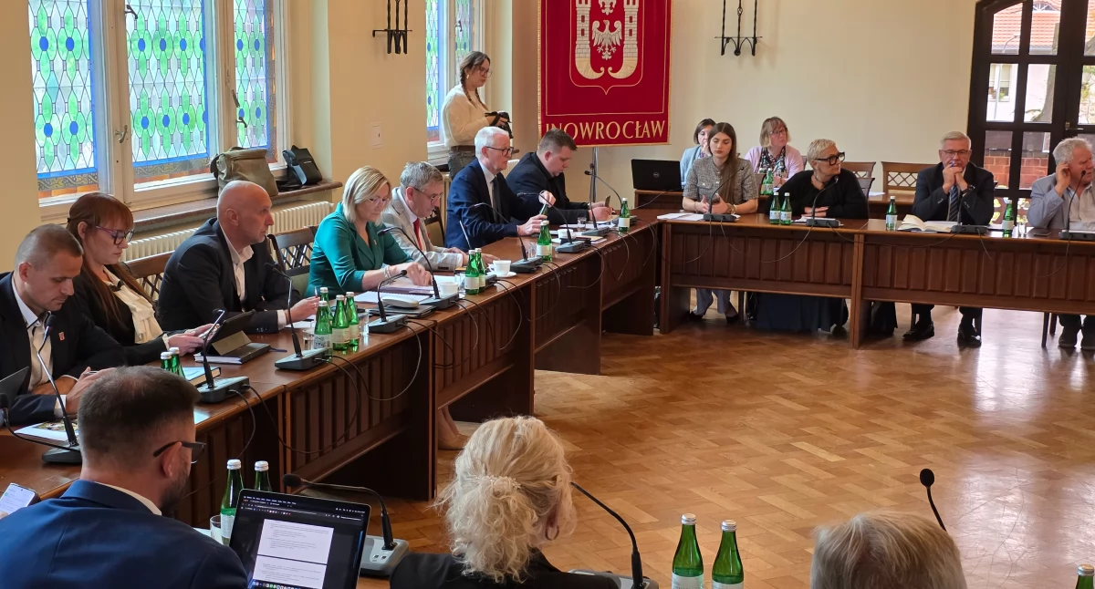 Oświadczenie klubu Radnych Łączy nas Inowrocław