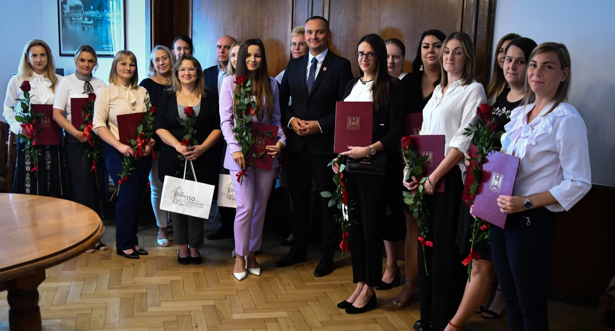 Wręczenie aktów nadania stopnia nauczyciela mianowanego