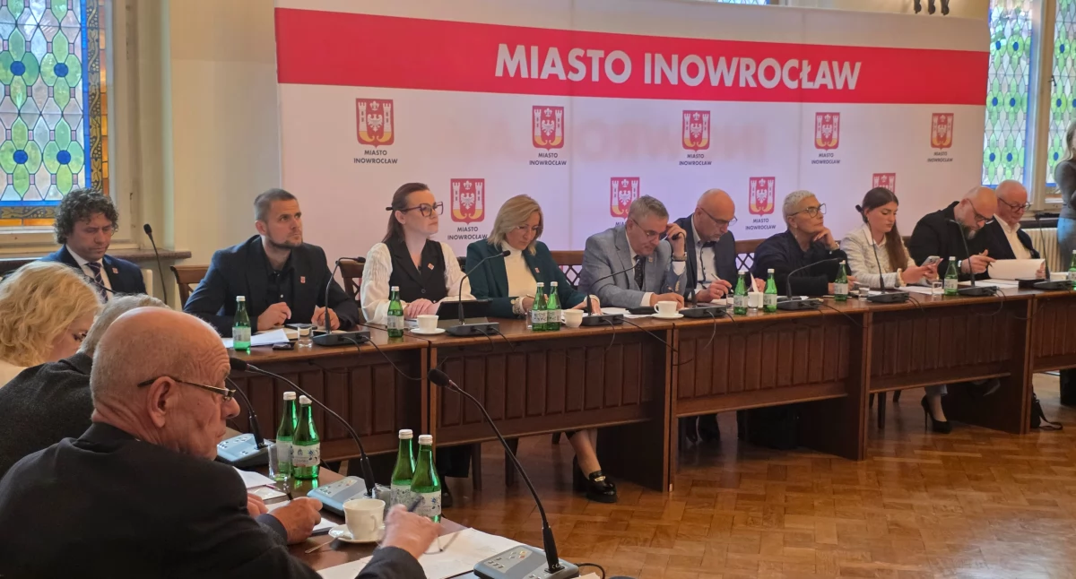 OŚWIADCZENIE  w sprawie systemowego rozwiązania kryzysu finansowania oświaty 