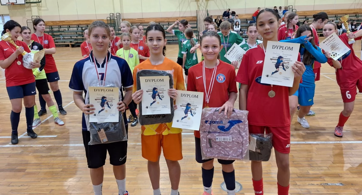 Dziewczęta z Pakości i SP 6 Inowrocław nie do pokonania! Mamy nowe mistrzynie powiatu!