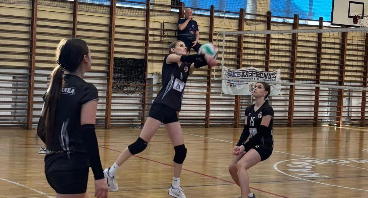 Kasprowicz triumfuje w hicie kolejki i jest o krok od mistrzostwa!