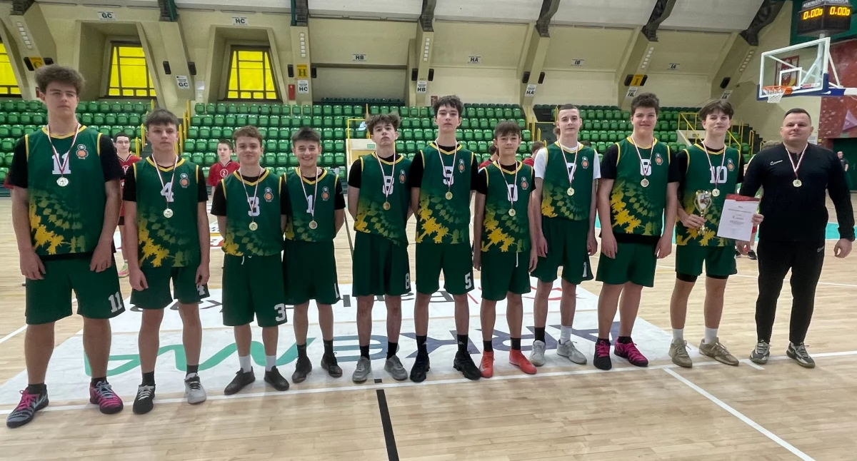 SP 8 mistrzem Inowrocławia w koszykówce chłopców