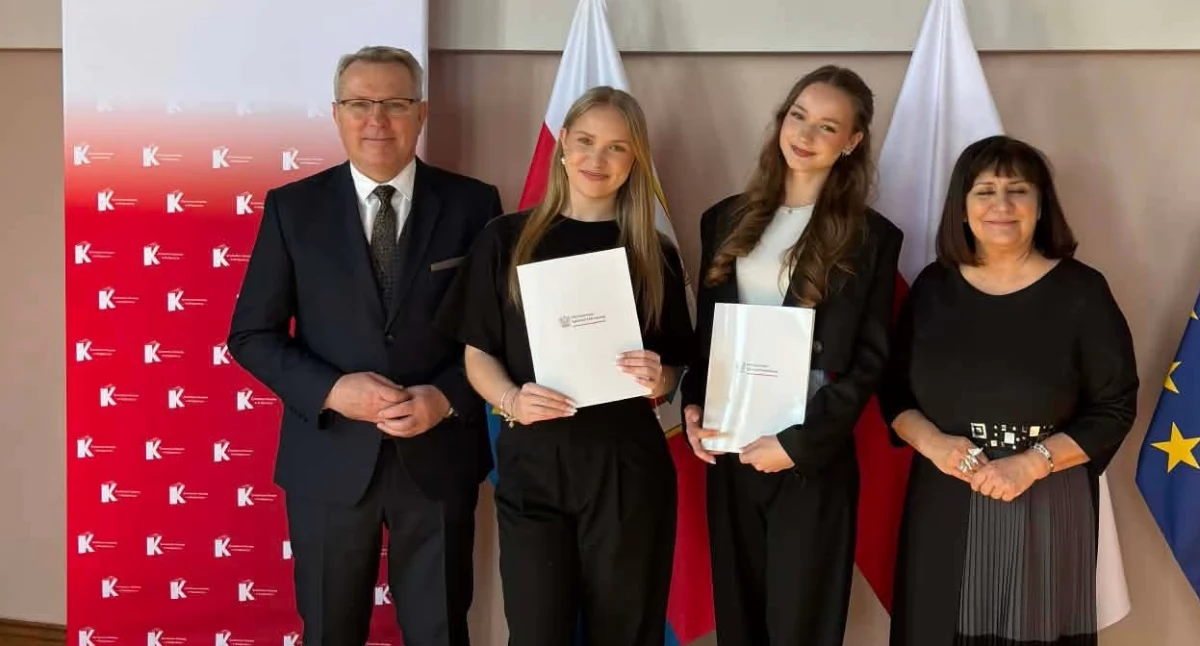 Przyznano stypendia dla uczniów z Konopy