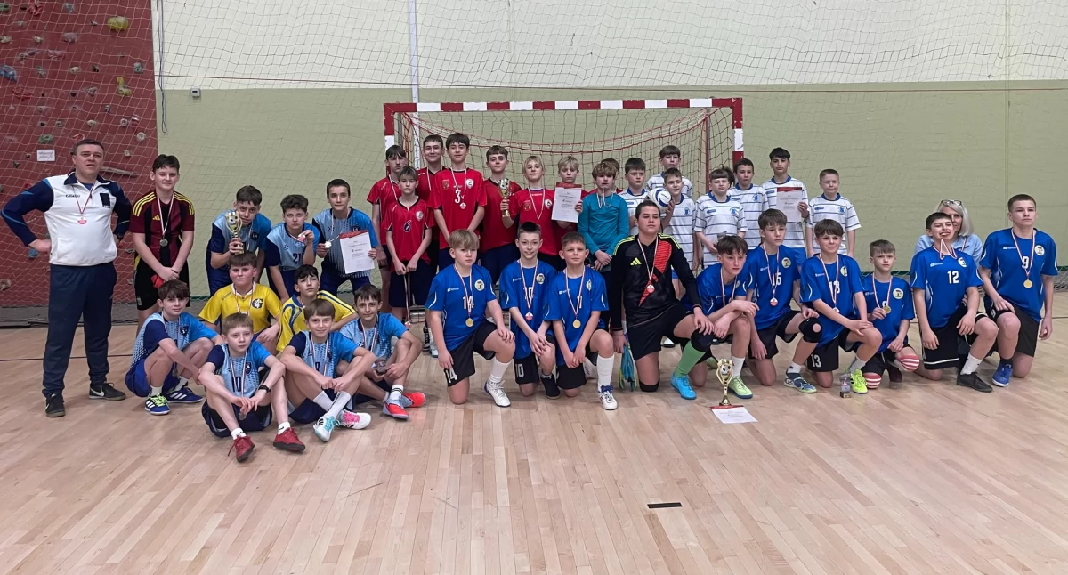 SP 5 bezkonkurencyjna! Mamy Mistrzów Inowrocławia w piłce halowej