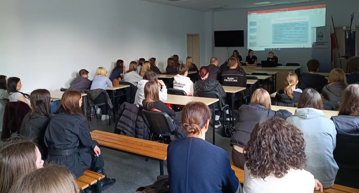 Spotkanie w KPP Inowrocław – teoria i praktyka w walce z przestępczością