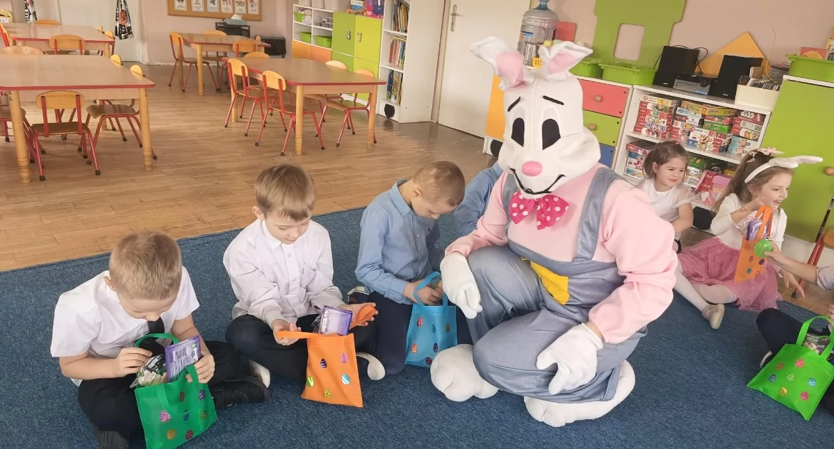 Wielkanoc na Kujawach w Przedszkolu nr 20 Kujawskie dzieci