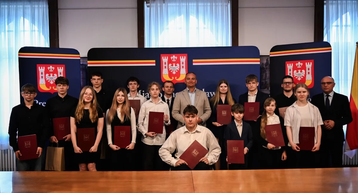 Inowrocław inwestuje w młode talenty. Wręczono stypendia sportowe