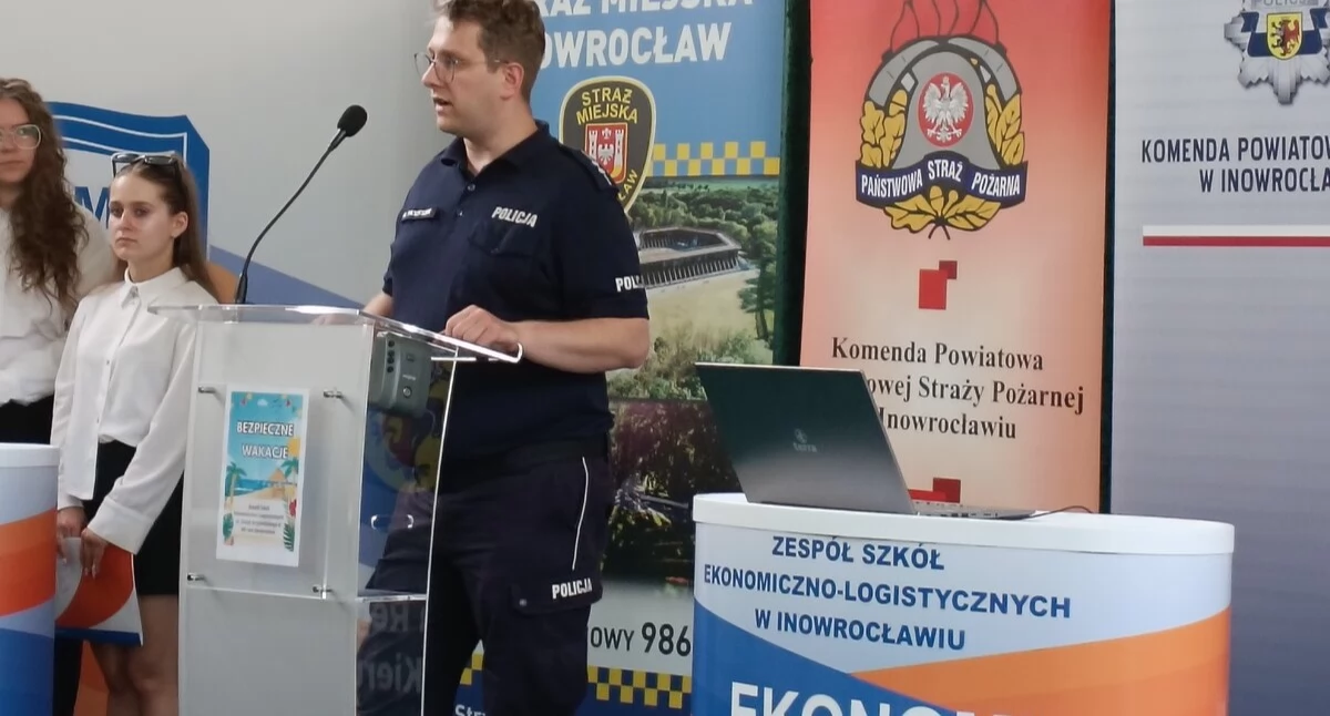 Bezpieczne wakacje z Ekonomikiem. Wyjątkowe spotkanie profilaktyczne w szkole