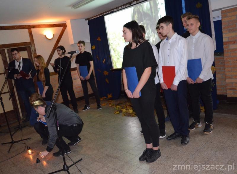 Zaduszki poetyckie w ZSP nr 1