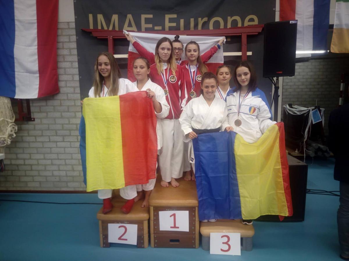 Karatecy zdobyli kolejne medale