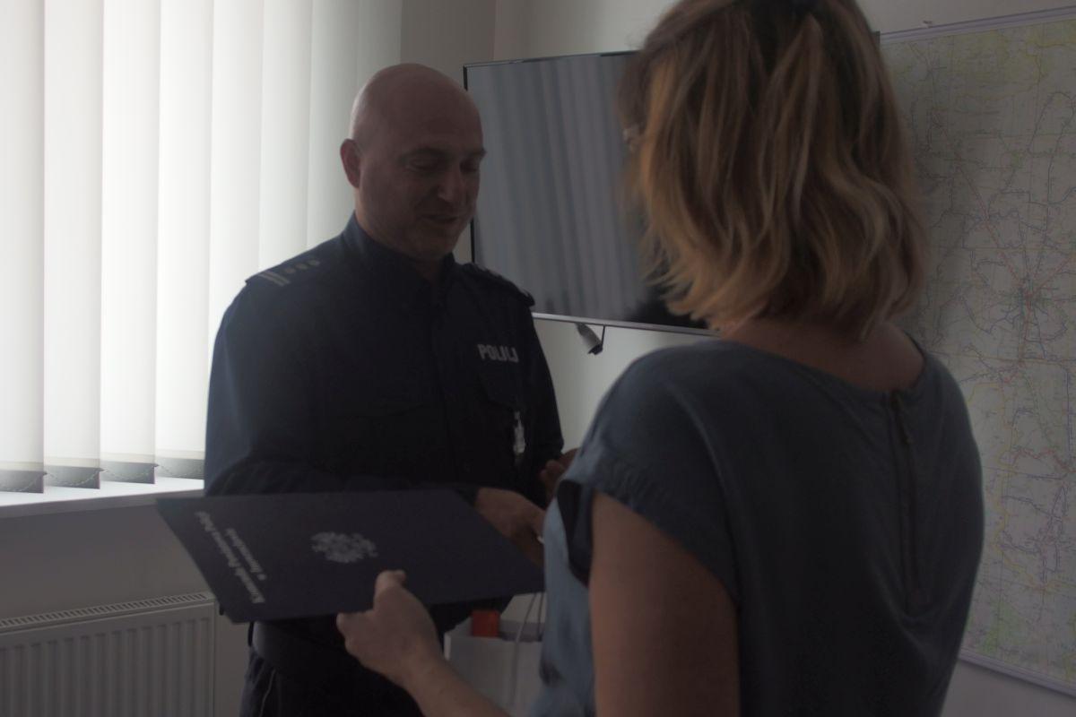 Postawa i szybka reakcja pracownicy Banku Spółdzielczego w Inowrocławiu, skutkowała tym, że oszczędn