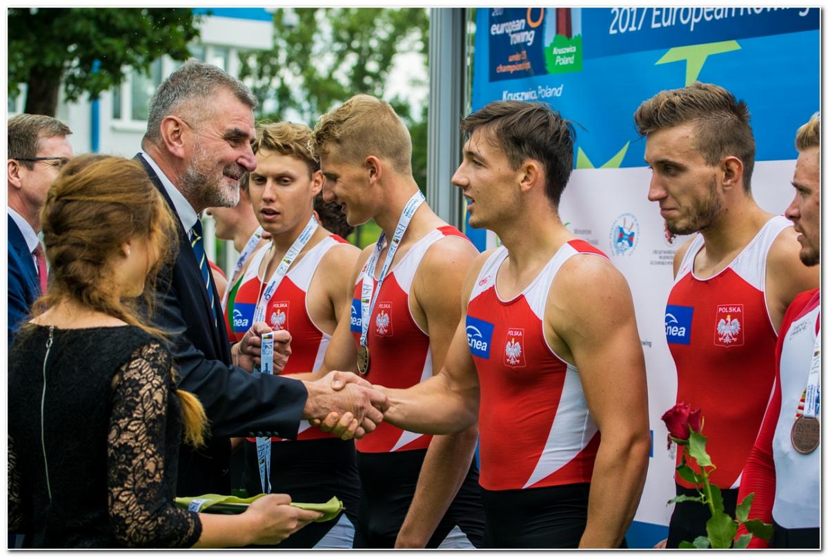 Polskie osady czwórek podwójnych na podium wioślarskich MME w Kruszwicy