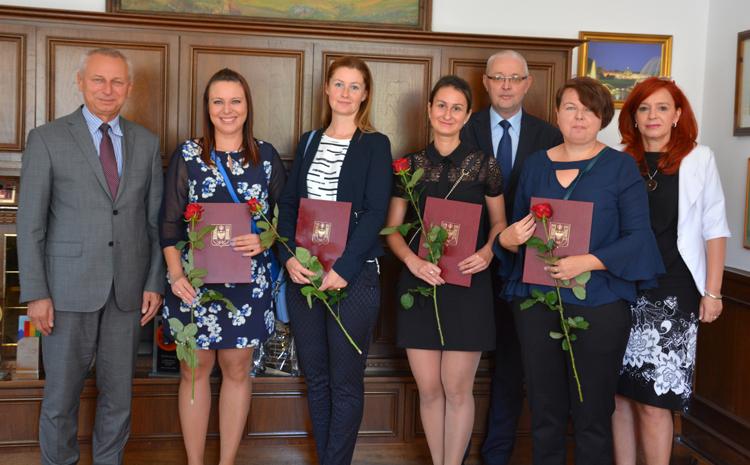 Będą kształcić i wychowywać