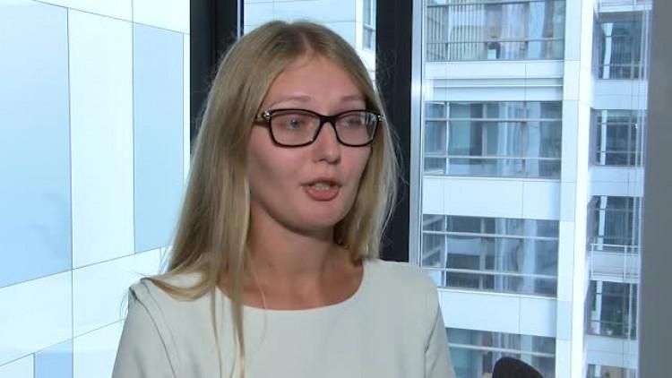 Polacy rzucają papierami. Powód to nawet zakaz korzystania z telefonów