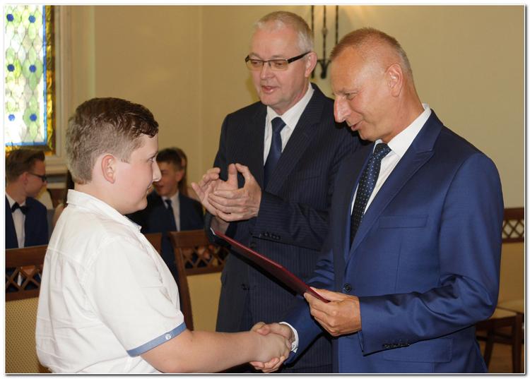 Gratulacje dla laureatów olimpiad i konkursów przedmiotowych