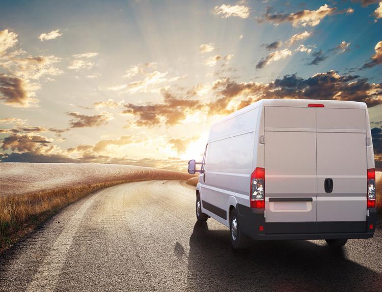 Jak szybko i skutecznie rozpocząć działalność w branży transportowej?