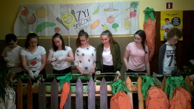Uczniowie Gimnazjum nr 1 żyją smacznie i zdrowo!