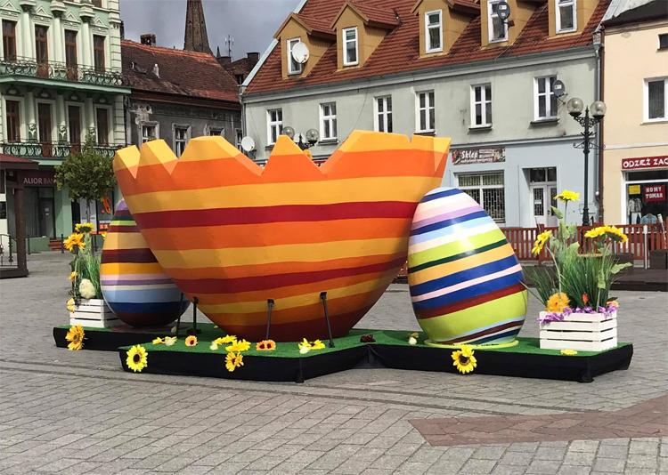 Kolorowa Wielkanoc na inowrocławskim Rynku
