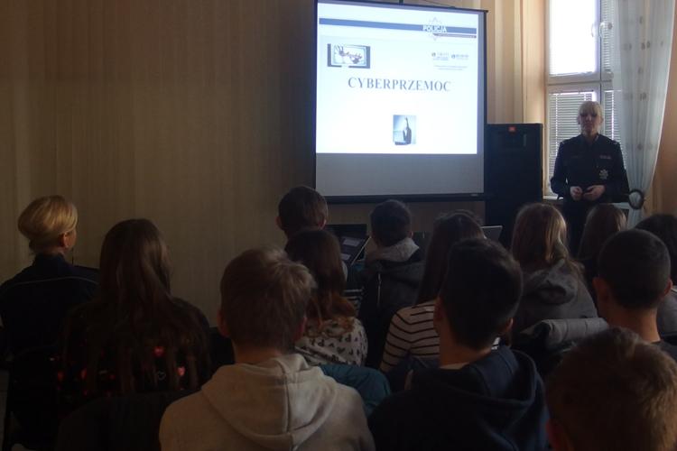 W Pakość odbyło się spotkanie dotyczące bezpieczeństwa w cyberprzestrzeni