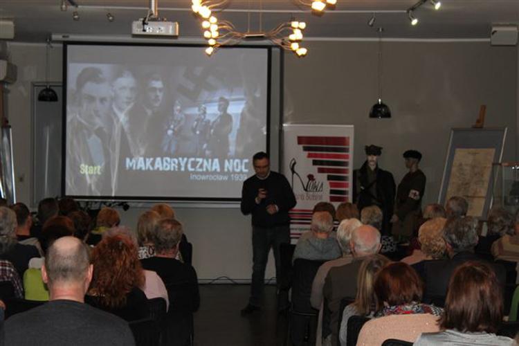 „Makabryczna Noc” w Bibliotece