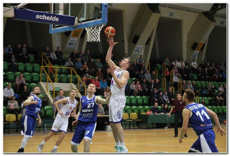 KSK Noteć po horrorze wygrywa z Rosą Radom 73 - 69