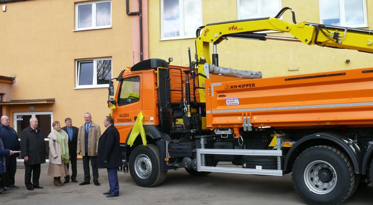 Nowoczesny sprzęt na powiatowych drogach