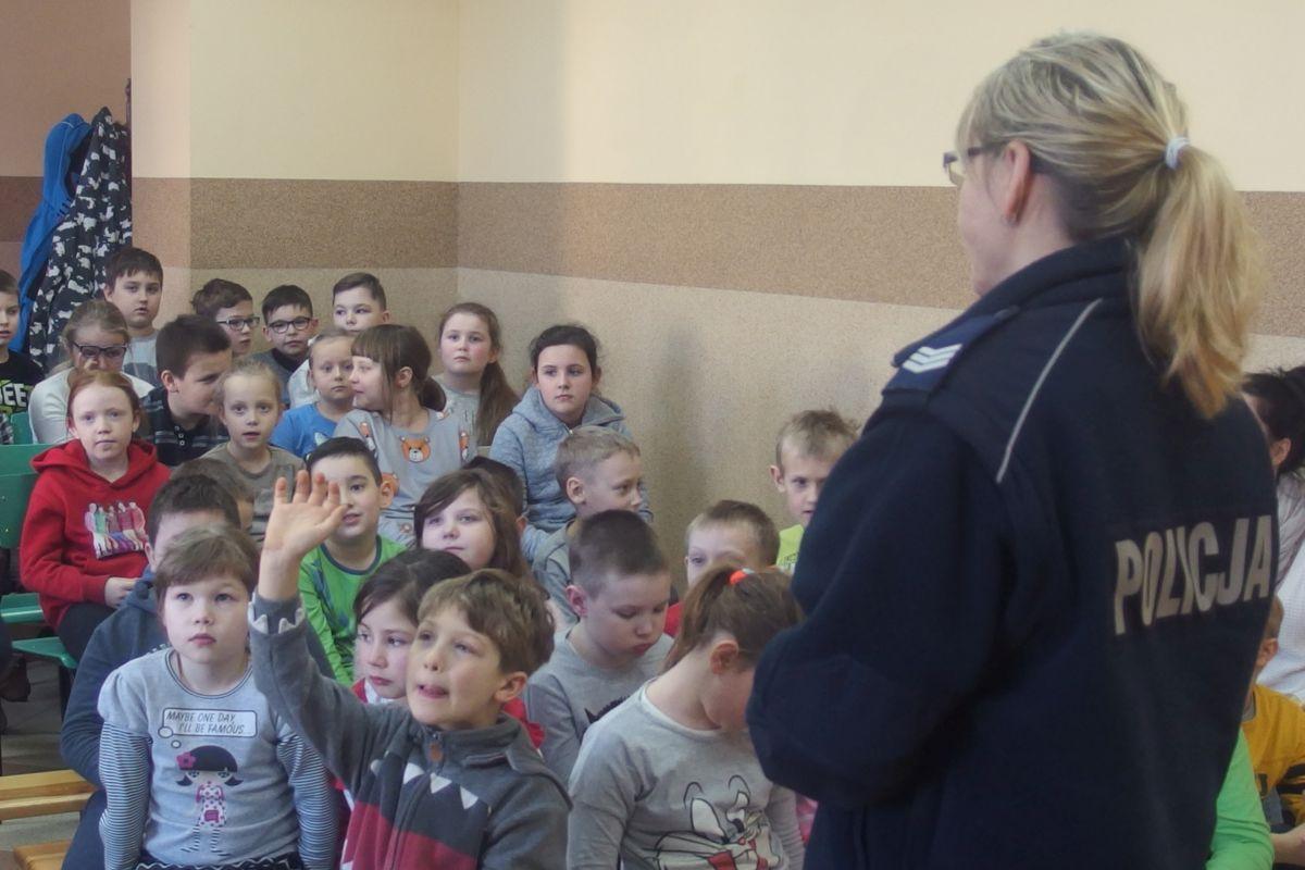 Półkoloniści rozmawiali z Policją