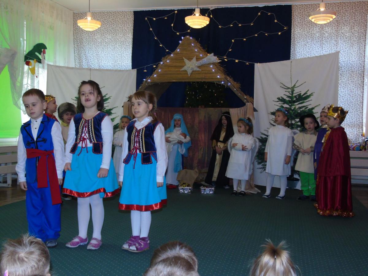 „Kujawskie dzieci” tradycje pielęgnują i wigilijną wieczerzę świętują