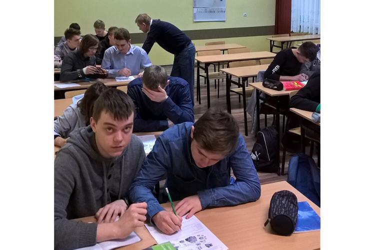 Uczniowie uczą uczniów