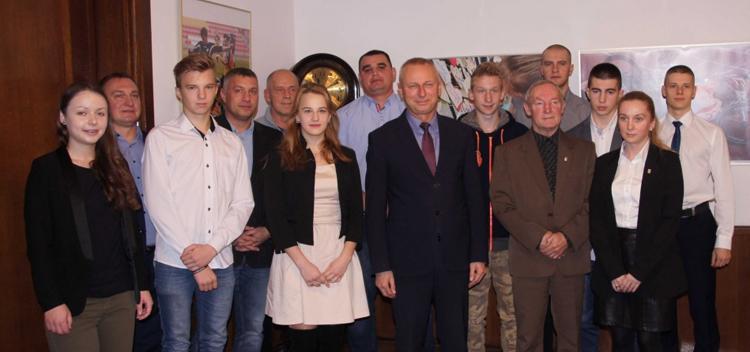 Sportowcy gościli w ratuszu