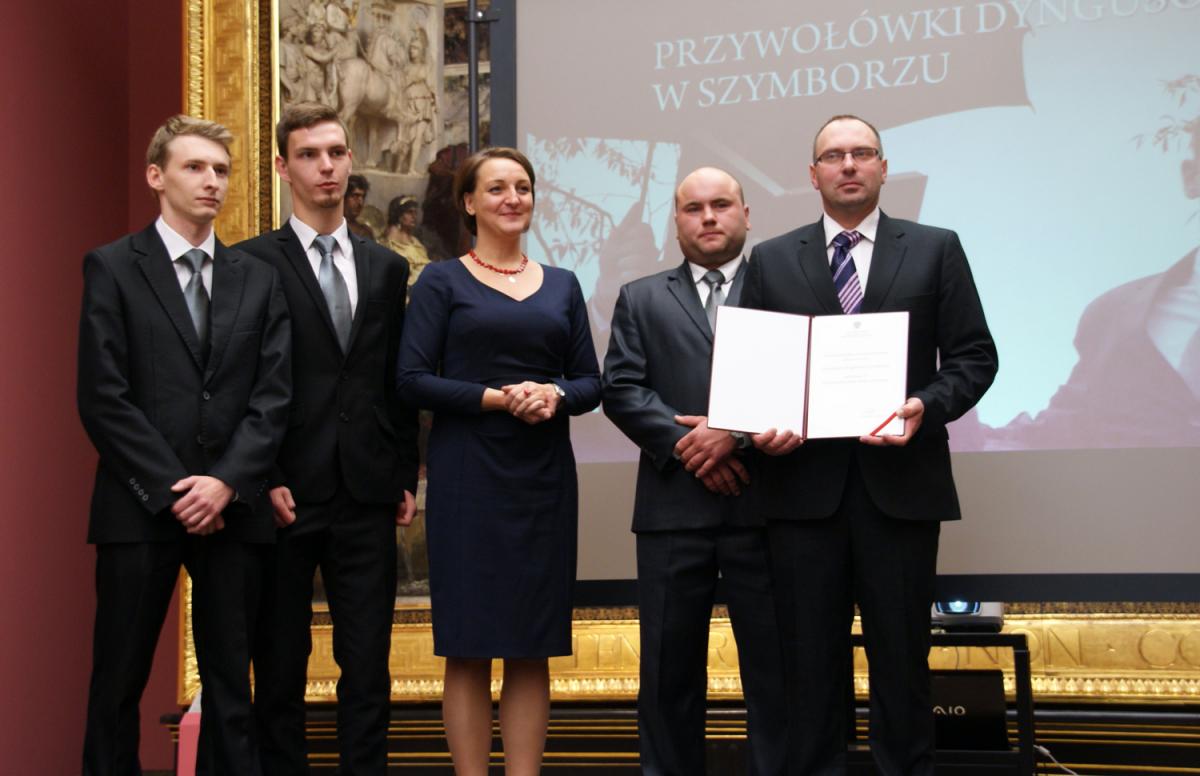 Kawalerowie szymborscy niematerialnymi „dziedzicami”